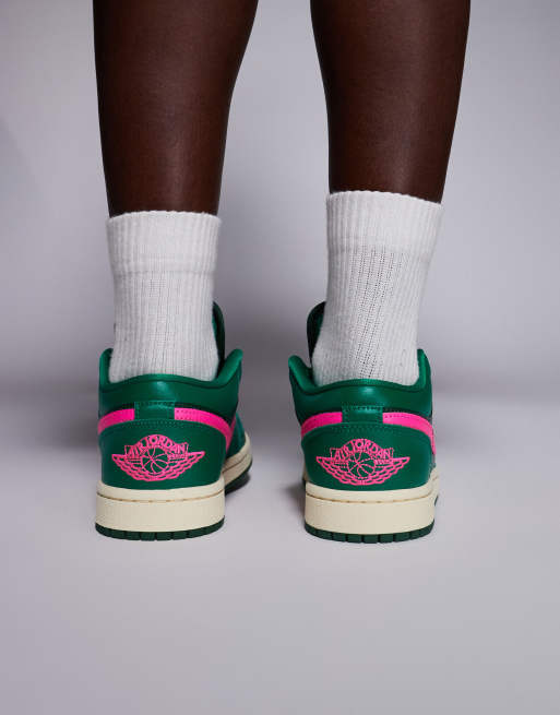 Nike Air Jordan 1 Low sneakers in green and pink, 5 of 5
