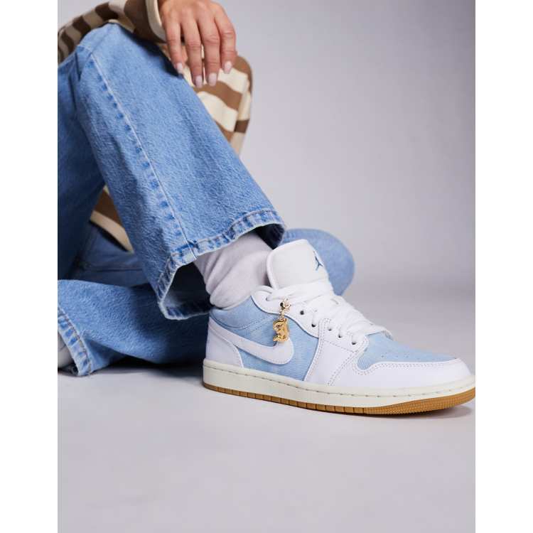 Nike Air Jordan 1 Low ホワイト/ブルー Amazon.com | NIKE Air Jordan 1 Low SE Men's Shoes (FN5214