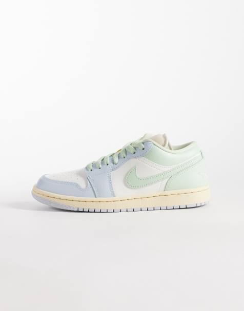 Nike Air Jordan 1 Low sneakers in light green and blue  - view 1