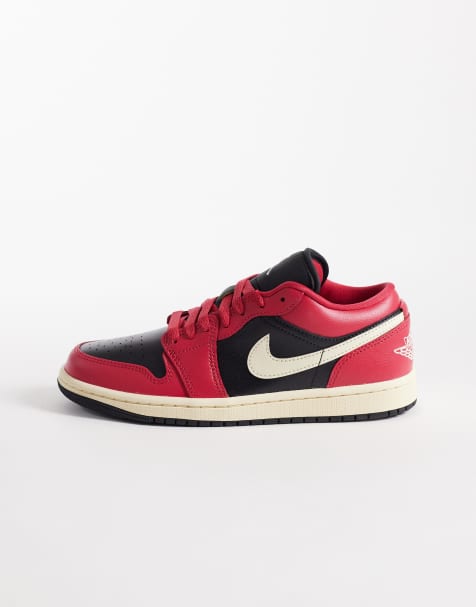 Nike Air Jordan 1 Low sneakers in red and black - view 1