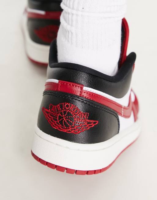 Nike Air Jordan 1 Low sneakers in red and white, 3 of 4