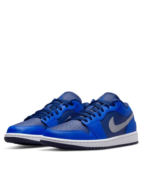 Nike Air Jordan 1 Low sneakers in royal blue and navy 