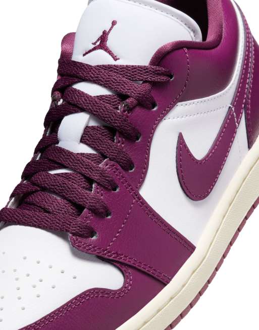 Burgundy and white jordans online