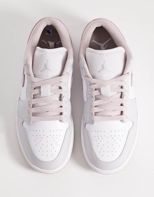 NIKE Air Jordan 1 Low ホワイト グレー Nike Air Jordan 1 Low sneakers in white and gray | ASOS
