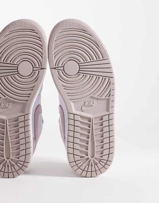Nike Air Jordan 1 Low sneakers in white and gray | ASOS