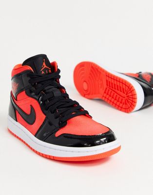 nike air jordan 1 mid red and black trainers
