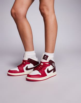 Nike - Air Jordan 1 Mid - Sneaker in Weiß und Rot