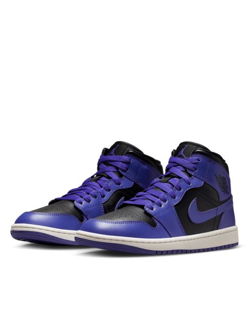 Nike Jordan 1 sneakers in dark concord blue |