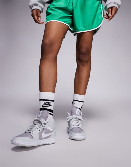 NIKE AIR JORDAN1 Mid グレー Nike Air Jordan 1 Mid sneakers in gray/white | ASOS