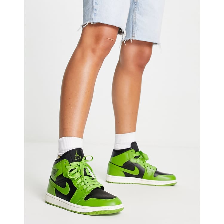 Nike Air Jordan 1 Mid sneakers in green and black