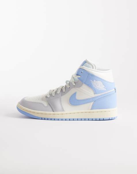 Nike Air Jordan 1 Mid sneakers in light blue and white - view 1