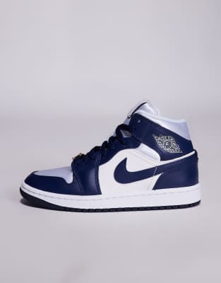Jordan Air  1 Mid Se Basketaball Sneaker In White