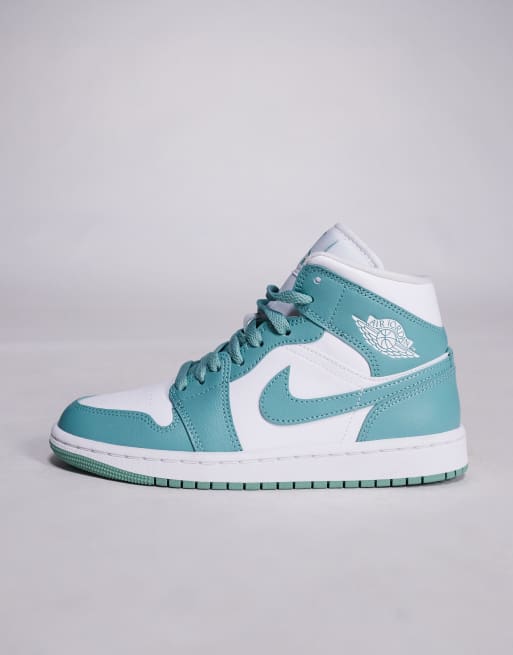 White & Teal Retro Nike Jordan Basketball Sneakers Size 12 Mens Air Jordan 12 Retro Light Aqua White 510815-100 Size 5-9 | eBay main image 4