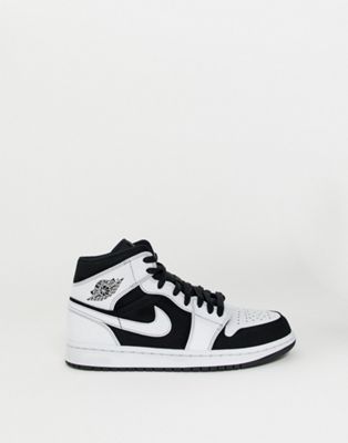 Nike Air Jordan 1 Mid Sneakers In White 