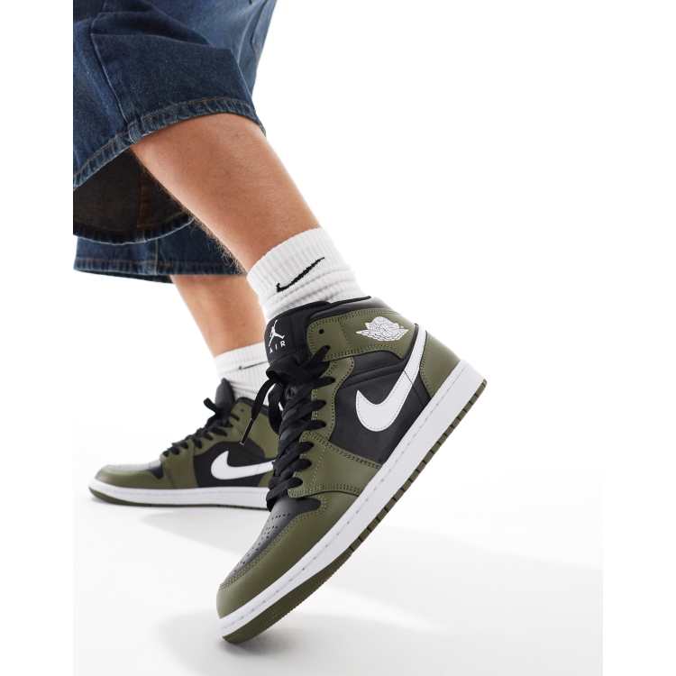 Nike Shoes Jordan Retro Mis Nike Air Jordan Mid Trainers In Black