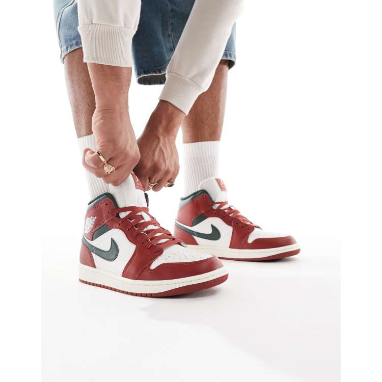 Nike Air Jordan 1 Mid trainers in red and green | ASOS