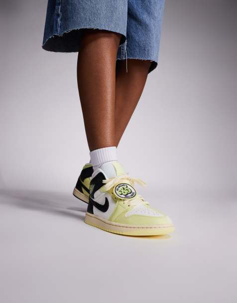 Nike – Air Jordan 1 Mid – Vita och ljusgröna sneakers - view 1