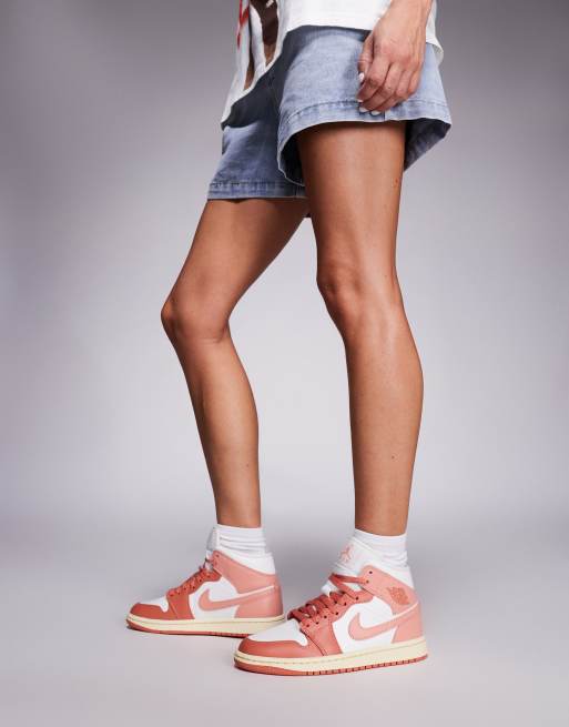 Nike - Air Jordan 1 - Middenhoge sneakers in oranje en roze , 3 van 5