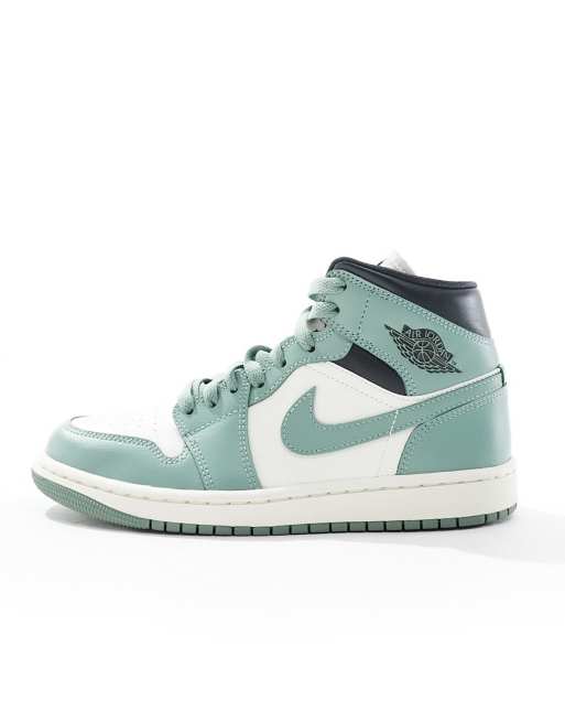 Nike Air Jordan 1 Mittelhohe Sneaker in Salbeigrun ASOS