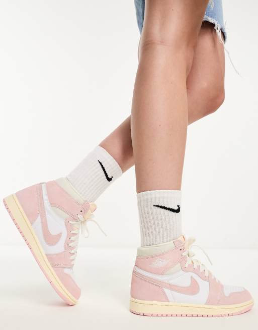 Nike Air Jordan 1 Retro Hi OG in washed pink | ASOS