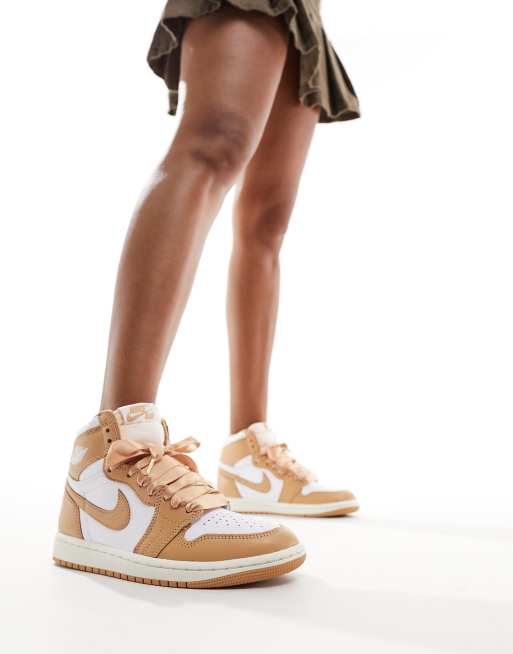 Nike Air Jordan 1 Retro Hi OG sneakers in white | ASOS