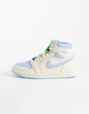 Nike Air Jordan 1 Retro High sneakers in beige and light blue