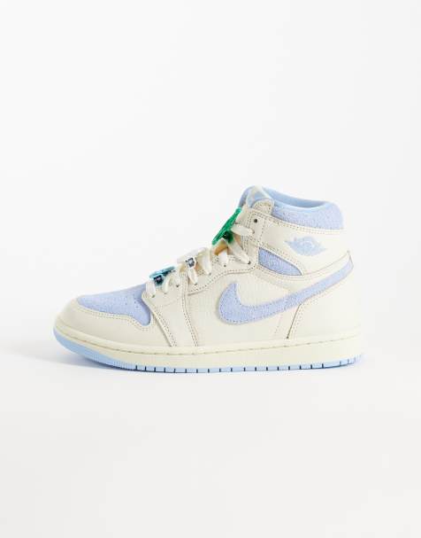 Nike Air Jordan 1 Retro High sneakers in beige and light blue - view 1