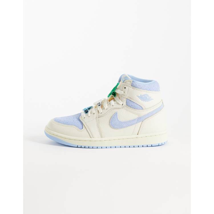 Nike Air Jordan 1 Retro High sneakers in beige and light  display picture 1