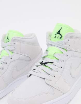 grey and lime jordan 1