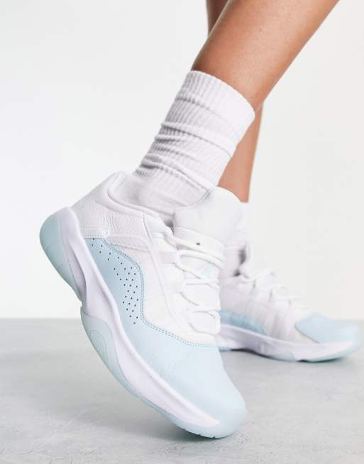 Nike Air Jordan 11 CMFT Low sneakers in white and glacier blue | ASOS