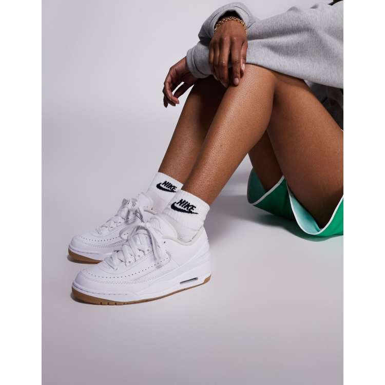 Nike Air Jordan 2 ホワイト air-jordan-2-white-and-cement-