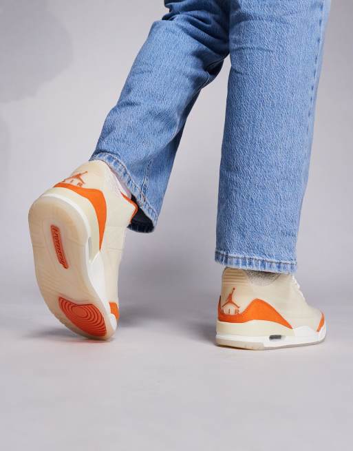 Nike Air Jordan 3 Retro sneakers in orange and off-white, 5 of 5