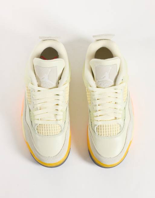 Nike Air Jordan 4 Retro sneakers in metallic gold, 2 of 5