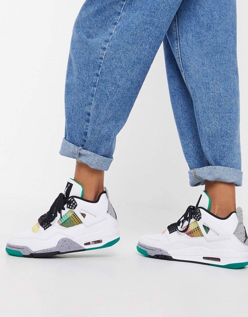 Nike Air Jordan 4 trainers in white and green