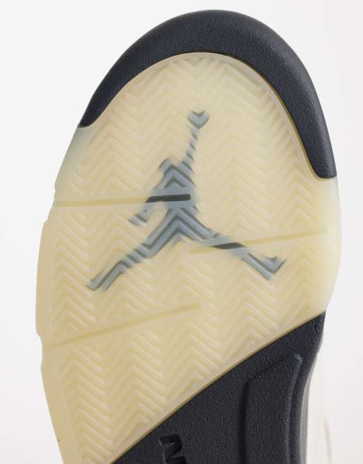 Nike Air Jordan 5 Retro sneakers in off white and green, 5 of 5
