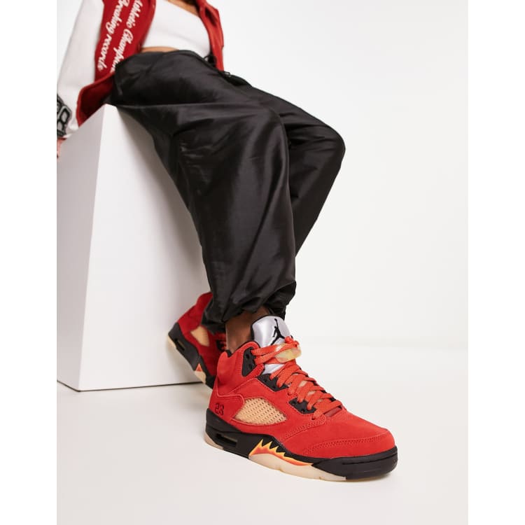 Nike Air Jordan 5 Retro sneakers in red | ASOS