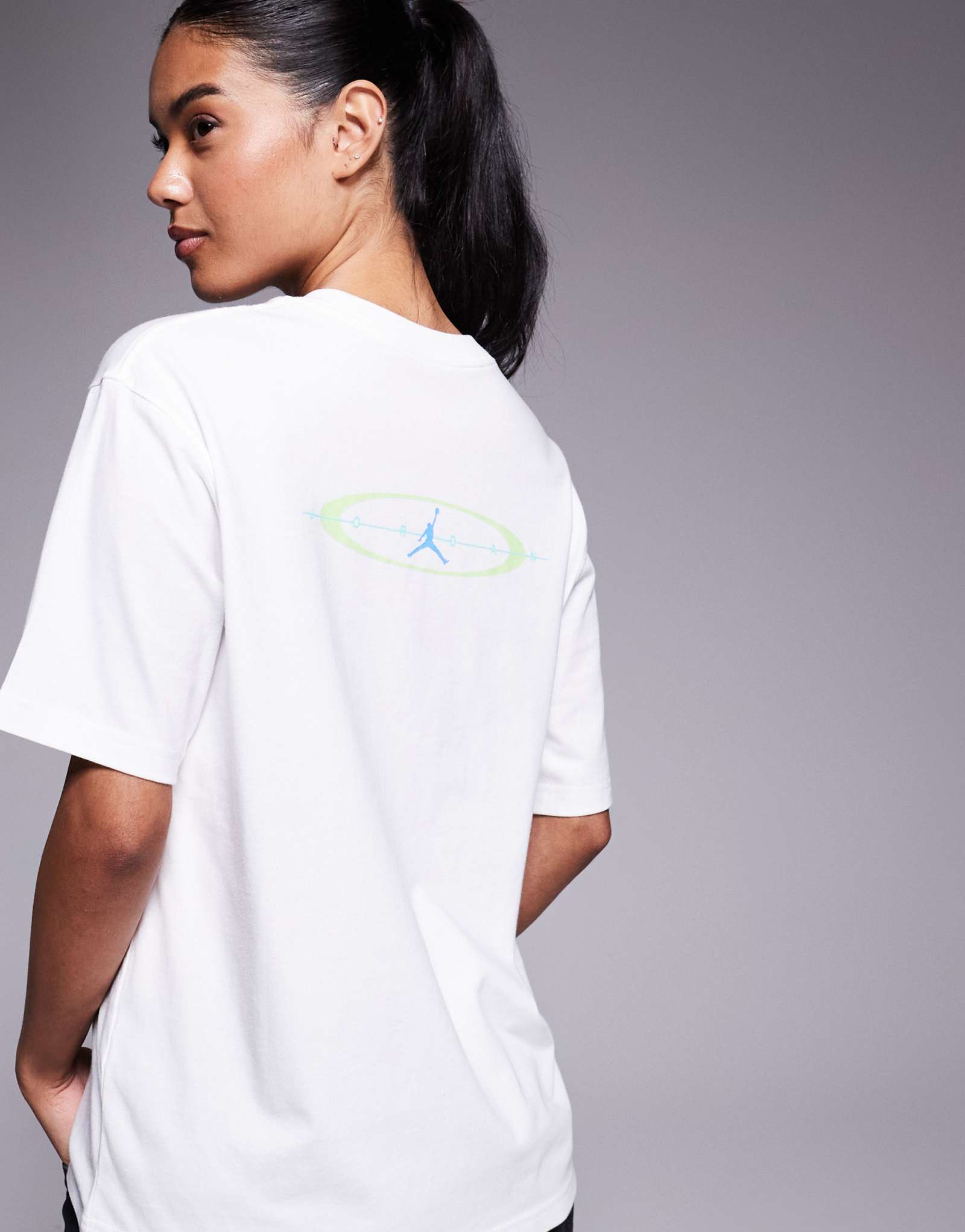 Белая футболка с принтом Nike Air Jordan backprint