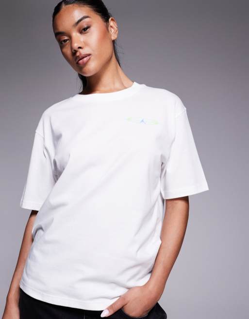 Nike Air Jordan backprint T-shirt in white, 3 of 4