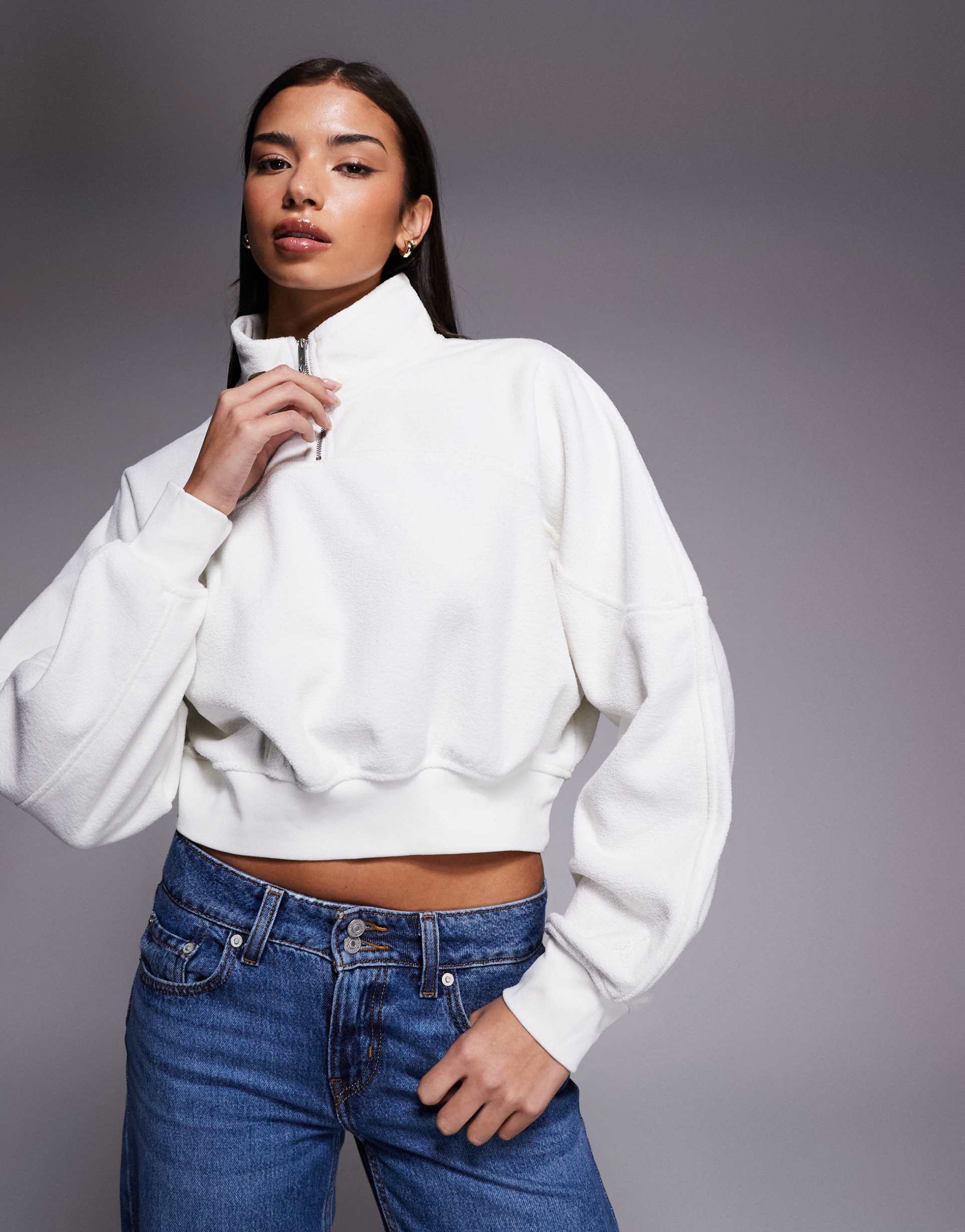 nike air jordan cropped quarter zip top in off white