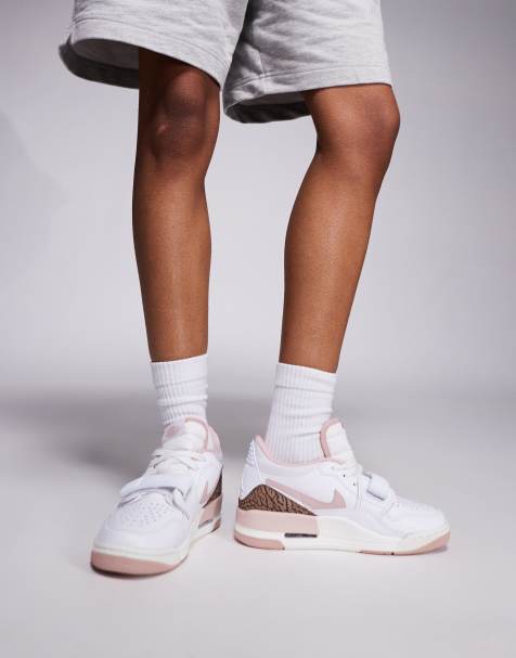 Nike Air Jordan Legacy 312 Low sneakers in white and pink - view 1