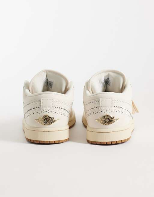 Nike Air Jordan Low SE sneakers in white, 4 of 5