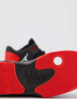 jordan max aura rouge et noir