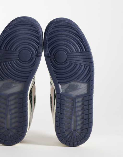 Nike Air Jordan Method of Make Low V3 sneakers in blue and white, 5 of 5