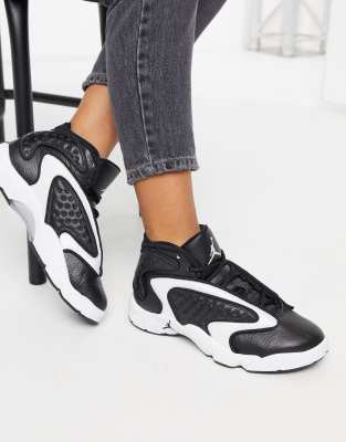 Nike Air Jordan OG sneakers in black | ASOS