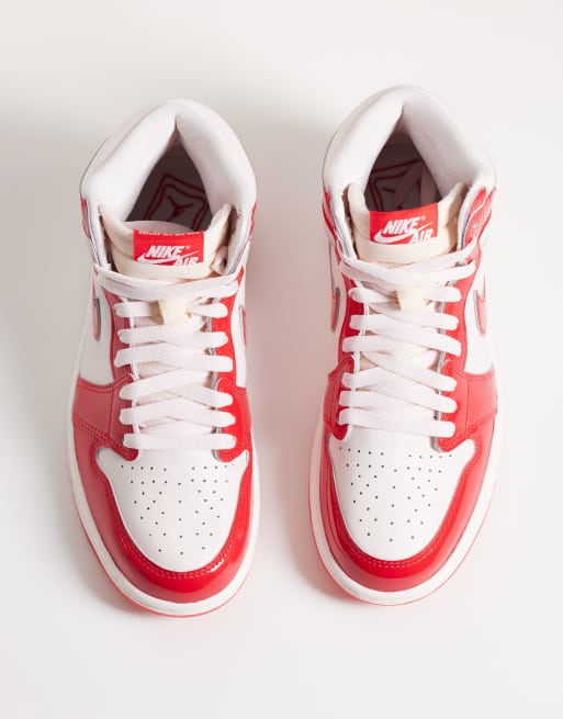 Nike Air Jordan Retro High sneakers in pink and silver, 2 of 5