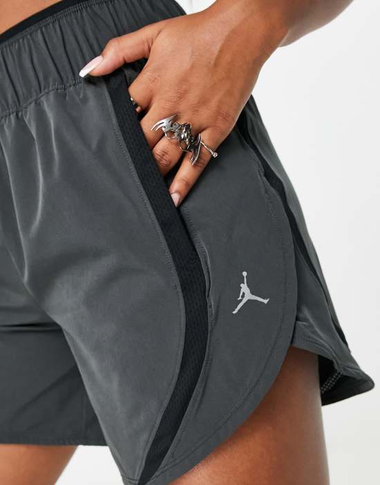 https://images.asos-media.com/products/nike-air-jordan-sport-high-waisted-shorts-in-black/202979326-3?$n_550w$&wid=550&fit=constrain