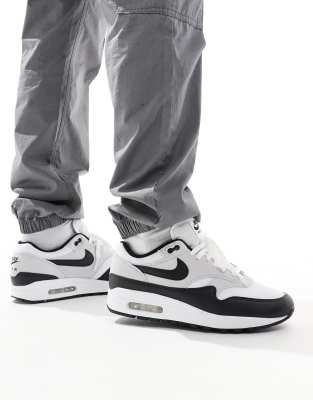Nike - Air Max 1 - Baskets - Blanc et noir - view 1