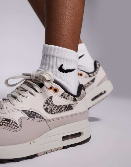 Nike Air Max 1 sneakers in white and snake print, 4 of 5