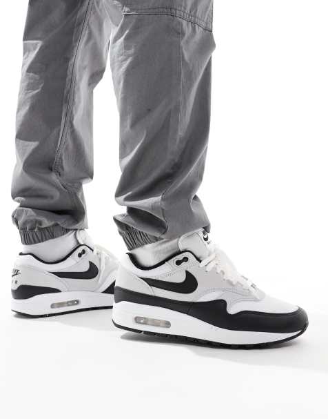 Nike - Air Max 1 - Sneakers in wit en zwart - view 1