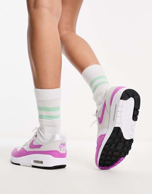 Nike Air Max 1 trainers in fuchsia